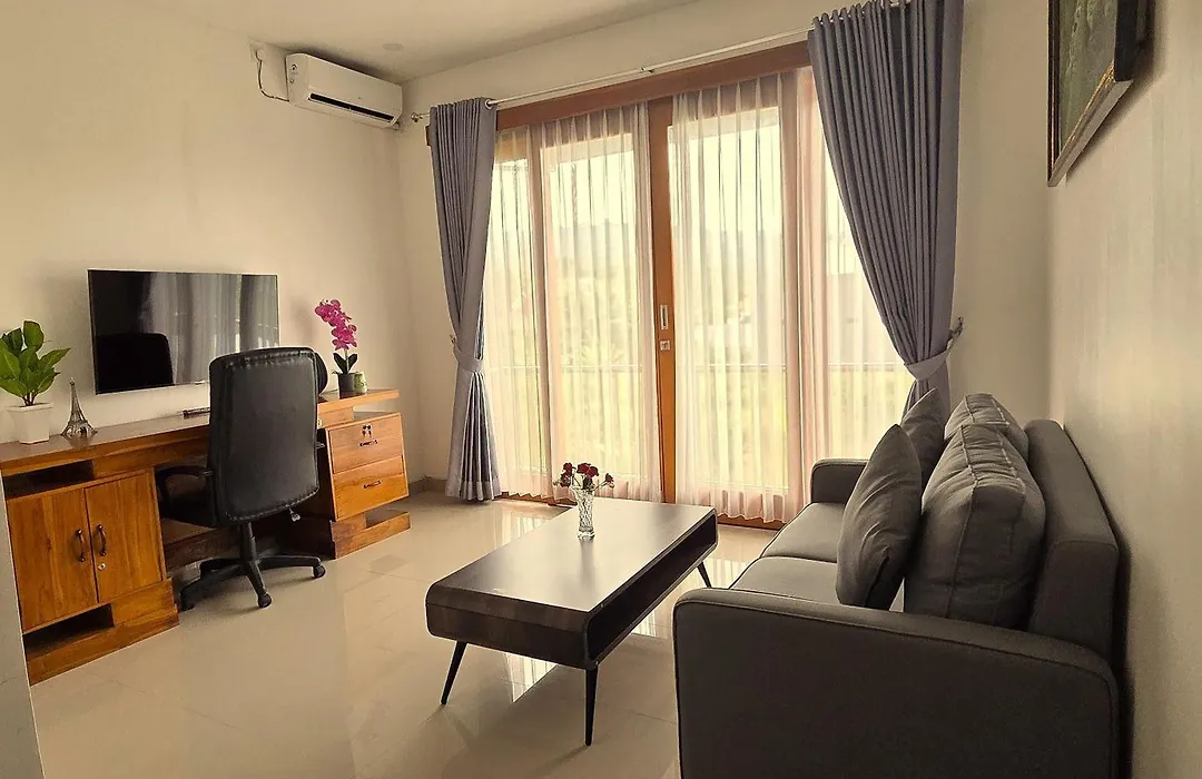 Villa Dua Warna Dencarik-1